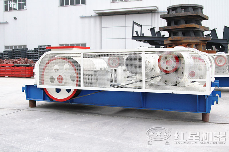 對輥制砂機(jī)-車間實拍