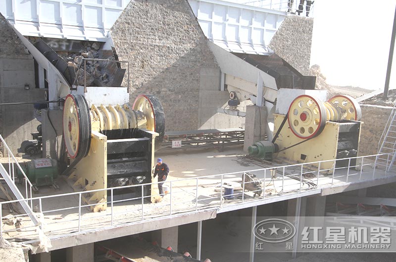 912顎式破石機產(chǎn)量是多少？一臺價格多少錢？